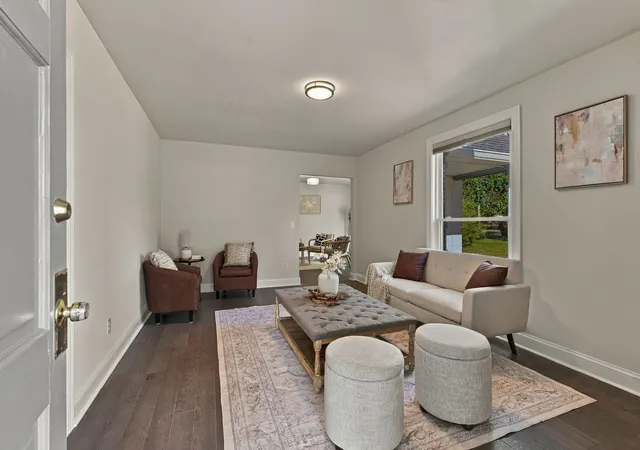 Photo 3 of Single family home for sale at 1120 Kenwood Dr, Nashville, TN 37216 | MLS# 3626088 | Listing updated on 2026-10-23