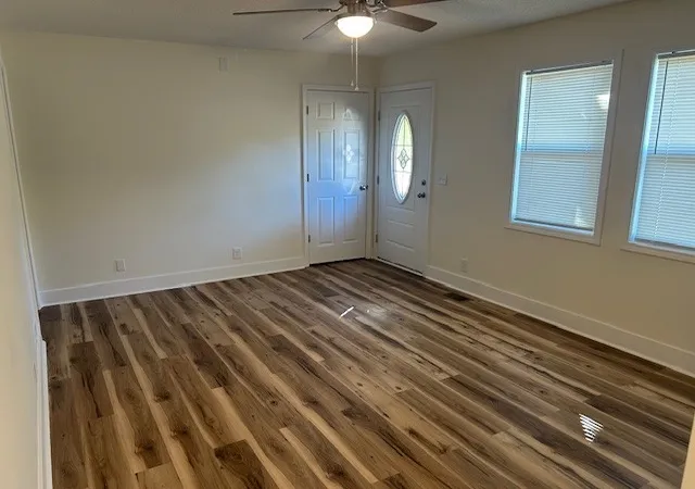 Photo 4 of Single family home for sale at 1537 Cherry Tree Dr, Clarksville, TN 37042 | MLS# 3622990 | Listing updated on 2026-10-29