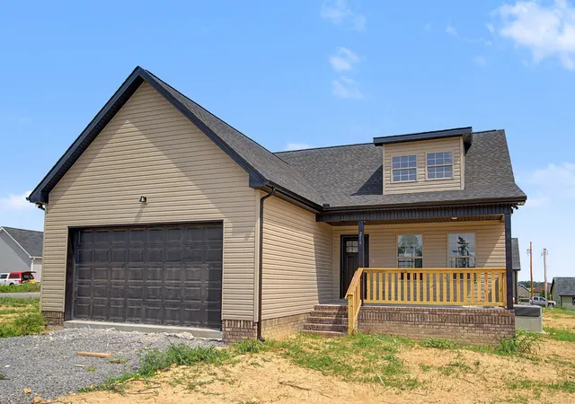 Single family home for sale at 216 Dj Dr, Lafayette, TN 37083 | MLS# 3626965