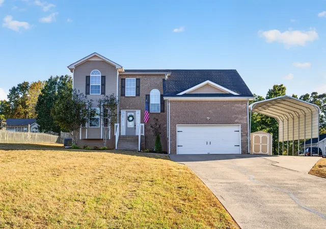 Photo 1 of Single family home for sale at 498 Kristie Michelle Ln, Clarksville, TN 37042 | MLS# 3623027 | Listing updated on 2026-10-29
