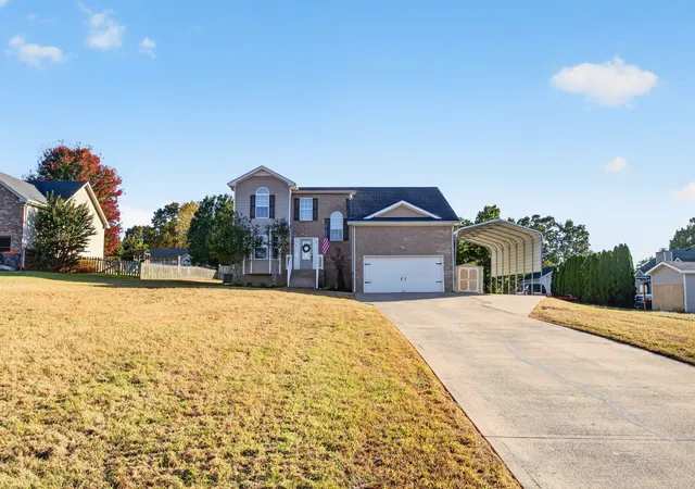 Photo 2 of Single family home for sale at 498 Kristie Michelle Ln, Clarksville, TN 37042 | MLS# 3623027 | Listing updated on 2026-10-29