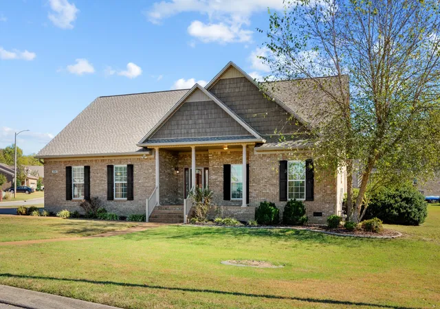 Photo 1 of Single family home for sale at 131 Hunters Glen Dr, Columbia, TN 38401 | MLS# 3624268 | Listing updated on 2026-10-27