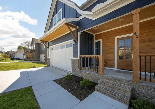 Photo 2 of Single family home for sale at 4607 Tarpon Trl, Chattanooga, TN 37416 | MLS# 3623102 | Listing updated on 2026-10-21