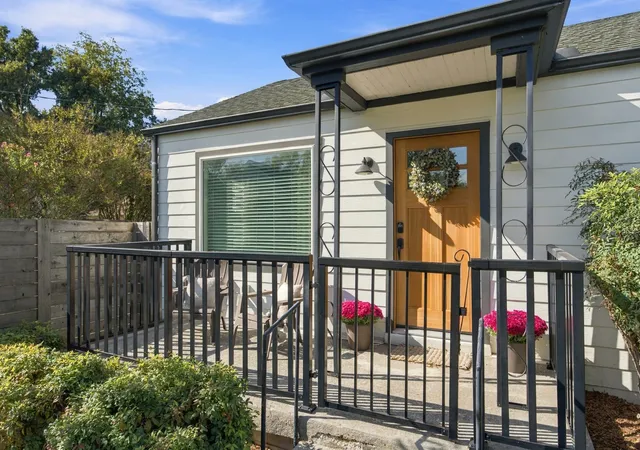 Photo 1 of Single family home for sale at 303 46th Avenue N, Nashville, TN 37209 | MLS# 3627770 | Listing updated on 2026-10-29