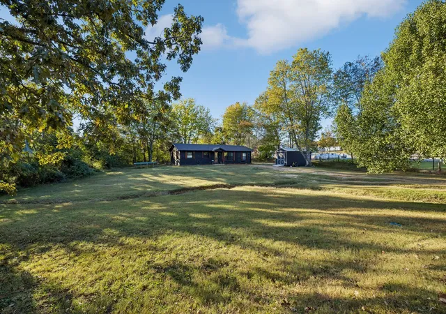 Photo 3 of Single family home for sale at 205 Locust Dr, Erin, TN 37061 | MLS# 3623257 | Listing updated on 2026-10-26