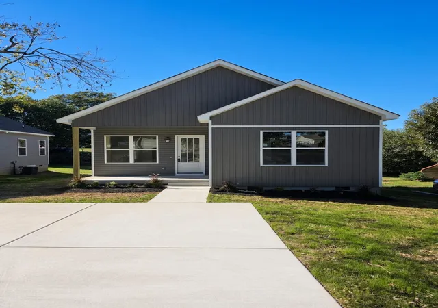 Single family home for sale at 1680 Chippewa Ave SE, Cleveland, TN 37311 | MLS# 3623184 | Listing updated on 2026-10-22