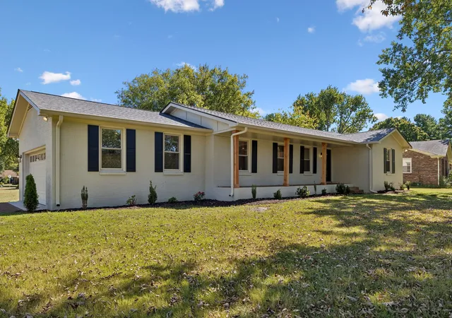 Photo 1 of Single family home for sale at 2242 Surrey Dr, Murfreesboro, TN 37129 | MLS# 3623778 | Listing updated on 2026-10-25