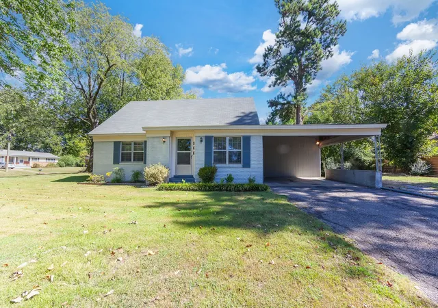 Single family home for sale at 566 Pearson Dr, Jackson, TN 38305 | MLS# 3623244
