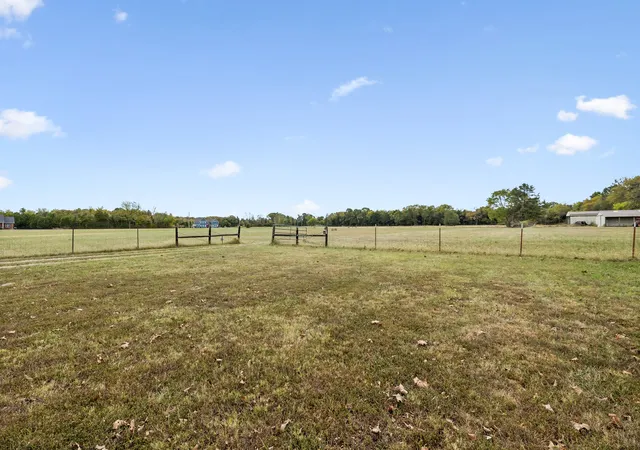 Photo 3 of Single family home for sale at 14866 Versailles Rd, Rockvale, TN 37153 | MLS# 3624036 | Listing updated on 2026-10-23
