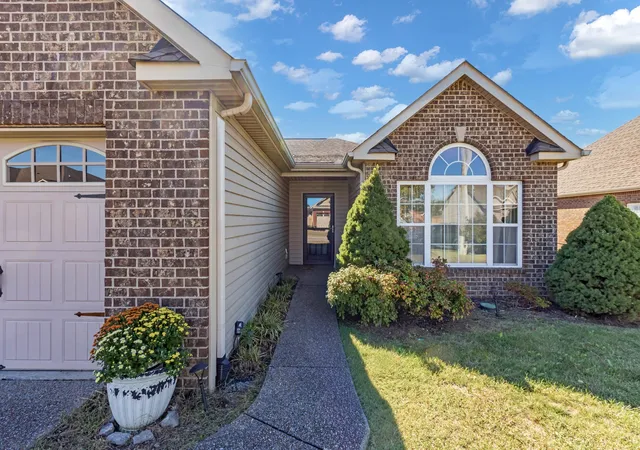 Photo 2 of Single family home for sale at 489 Callie Ave, Gallatin, TN 37066 | MLS# 3623273 | Listing updated on 2026-10-30