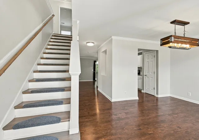 Photo 3 of Single family home for sale at 4020 Stonybrook Dr, Nashville, TN 37221 | MLS# 3624900 | Listing updated on 2026-10-23