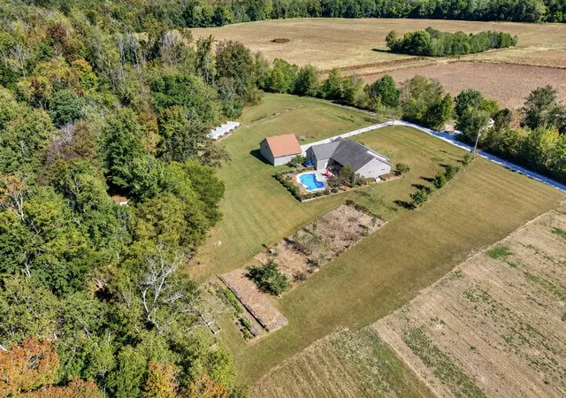 Single family home for sale at 247 Days End Ln, Manchester, TN 37355 | MLS# 3623552
