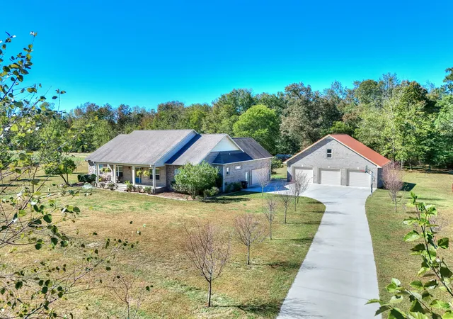 Photo 1 of Single family home for sale at 247 Days End Ln, Manchester, TN 37355 | MLS# 3623552 | Listing updated on 2026-10-23