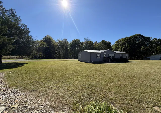 Photo 1 of Manufactured home for sale at 303 W Garretts Crk Rd, Westmoreland, TN 37186 | MLS# 3623870 | Listing updated on 2026-10-24