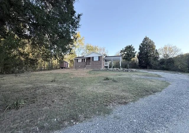 Photo 4 of Single family home for sale at 3508 Hartsville Pike, Castalian Springs, TN 37031 | MLS# 3623305 | Listing updated on 2026-10-23