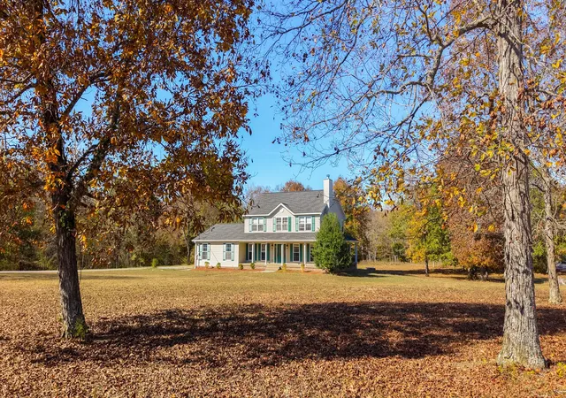 Photo 1 of Single family home for sale at 2125 Paradise Dr, Lewisburg, TN 37091 | MLS# 3628745 | Listing updated on 2026-10-29