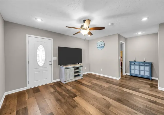 Photo 3 of Single family home for sale at 1306 Old Cowan Rd, Winchester, TN 37398 | MLS# 3623611 | Listing updated on 2026-10-21