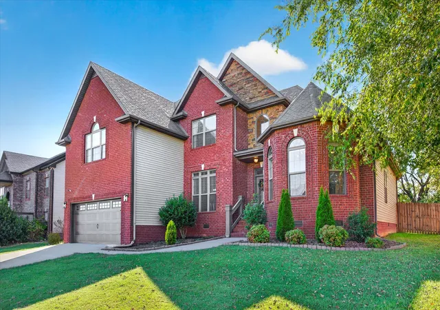 Photo 1 of Single family home for sale at 3722 Windmill Dr, Clarksville, TN 37040 | MLS# 3623414 | Listing updated on 2026-10-21