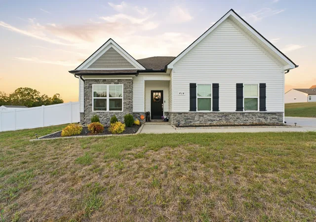 Photo 1 of Single family home for sale at 414 Windyhill St, Murfreesboro, TN 37129 | MLS# 3623483 | Listing updated on 2026-10-26
