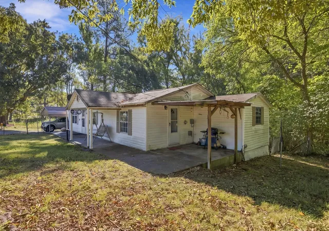 Photo 2 of Single family home for sale at 1401 11th Street SE, Cleveland, TN 37311 | MLS# 3623475 | Listing updated on 2026-10-22