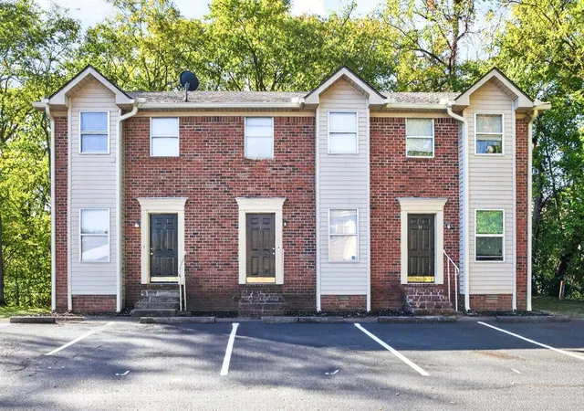 Photo 4 of Multi family home for sale at 1430 E Main St, Murfreesboro, TN 37130 | MLS# 3627516 | Listing updated on 2026-10-30