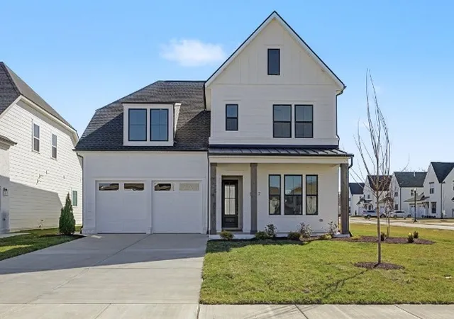 Photo 1 of Single family home for sale at 5726 Lennis Ln, Murfreesboro, TN 37129 | MLS# 3623617 | Listing updated on 2026-10-21