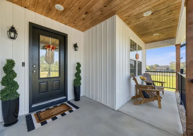 Photo 2 of Single family home for sale at 870 Powell Rd, Tullahoma, TN 37388 | MLS# 3624236 | Listing updated on 2026-10-23
