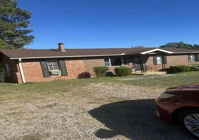 Photo 1 of Single family home for sale at 1335 Rochelle Rd, Jackson, TN 38301 | MLS# 3624074 | Listing updated on 2026-10-22