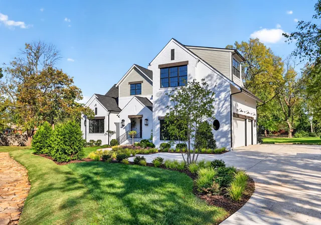 Photo 1 of Single family home for sale at 4514e Granny White Pike, Nashville, TN 37204 | MLS# 3624859 | Listing updated on 2026-10-23