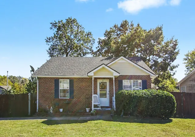 Photo 1 of Sale Pending at 1133 10th Avenue E, Springfield, TN 37172 | MLS# 3623655 | Listing updated on 2026-10-27