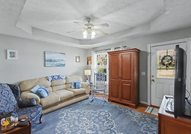 Photo 2 of Sale Pending at 1133 10th Avenue E, Springfield, TN 37172 | MLS# 3623655 | Listing updated on 2026-10-27