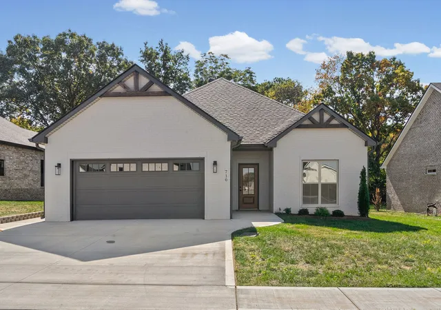 Photo 3 of Single family home for sale at 710 Southern Pine Trl, Clarksville, TN 37043 | MLS# 3628203 | Listing updated on 2026-10-29