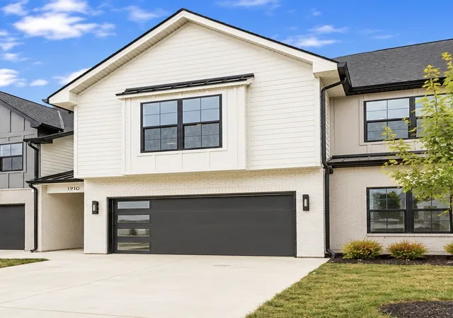 Townhouse for sale at 2014 Gracie Bug Loop, Murfreesboro, TN 37128 | MLS# 3623692 | Listing updated on 2026-10-21