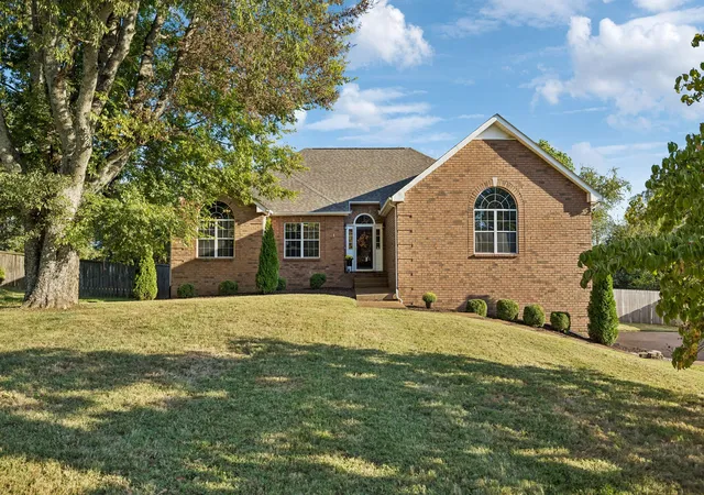 Photo 1 of Single family home for sale at 2981 Iroquois Dr, Thompsons Station, TN 37179 | MLS# 3623808 | Listing updated on 2026-10-25