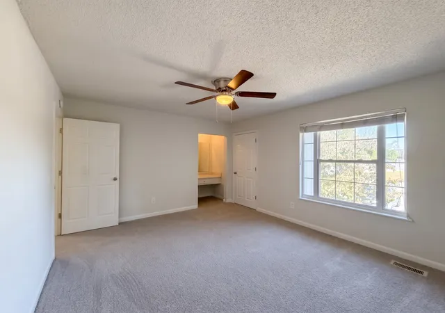 Photo 3 of Townhouse for sale at 1812 Dr Martin Luther King Blvd, Murfreesboro, TN 37130 | MLS# 3623682 | Listing updated on 2026-10-23