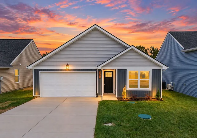 Single family home for sale at 1252 E Heflin St, Cedar Hill, TN 37032 | MLS# 3624262