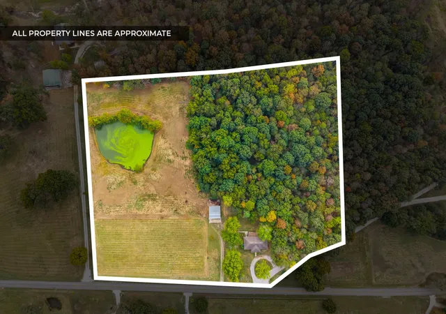 Photo 3 of Single family home for sale at 1647 Poole Ml Rd, Crofton, KY 42217 | MLS# 3623691 | Listing updated on 2026-10-21