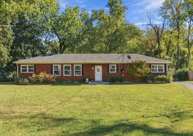Single family home for sale at 401 Mitchell Ave, Smyrna, TN 37167 | MLS# 3623739