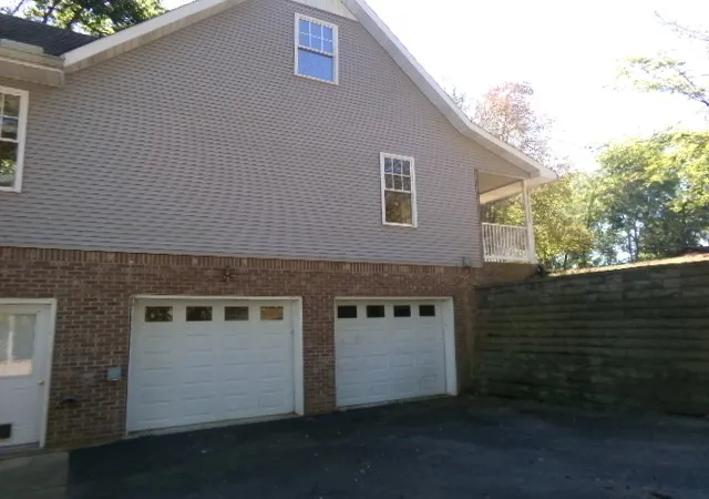 Photo 2 of Single family home for sale at 434 Hickman Shrs Rd, Dover, TN 37058 | MLS# 3623723 | Listing updated on 2026-10-21
