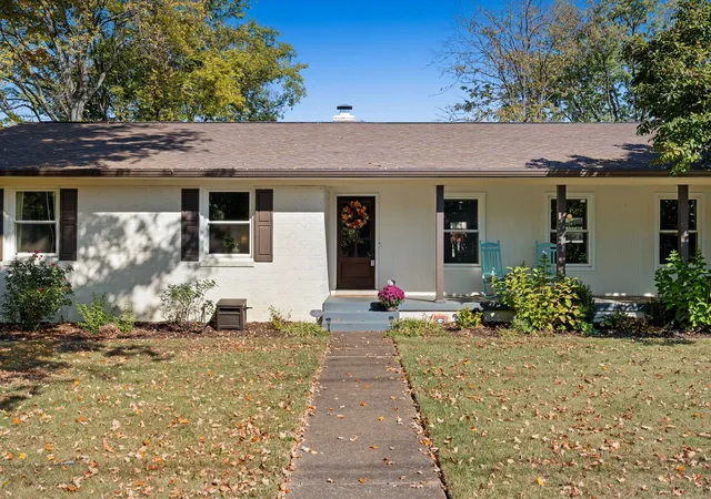 Photo 2 of Single family home for sale at 1911 Greenland Dr, Murfreesboro, TN 37130 | MLS# 3623948 | Listing updated on 2026-10-26