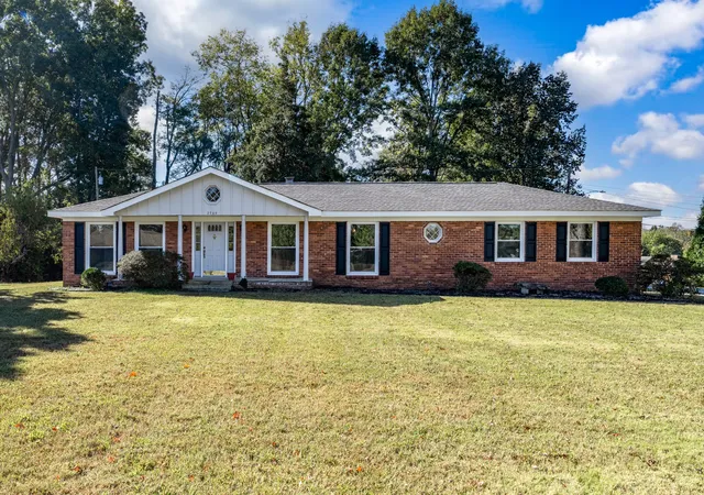 Photo 1 of Single family home for sale at 2705 Mere Dr, Columbia, TN 38401 | MLS# 3624026 | Listing updated on 2026-10-22