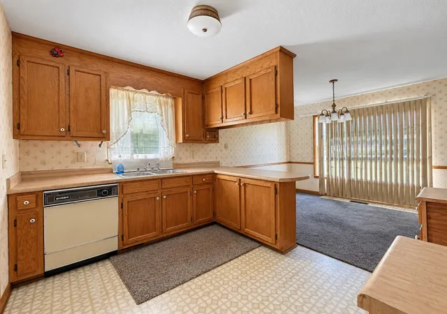 Photo 3 of Single family home for sale at 975 Simms Cvs, Pulaski, TN 38478 | MLS# 3623768 | Listing updated on 2026-10-21