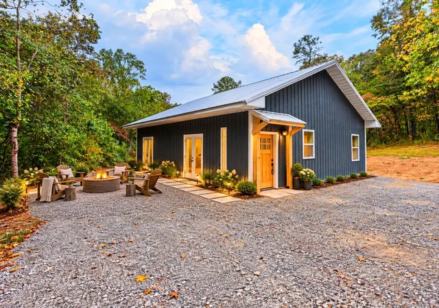 Single family home for sale at 162 Webb Rd Ext, Summertown, TN 38483 | MLS# 3623881