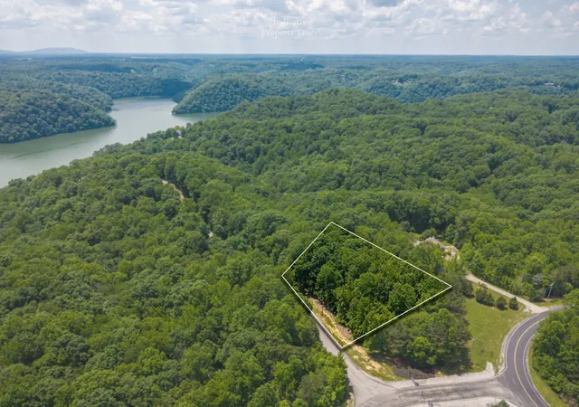 Photo 2 of Land for sale at 0 Hidden Pointe Ln, Sparta, TN 38583 | MLS# 3627316 | Listing updated on 2026-10-27