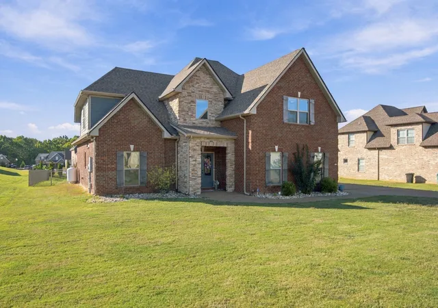 Single family home for sale at 1304 Kaci Dr, Smyrna, TN 37167 | MLS# 3624106
