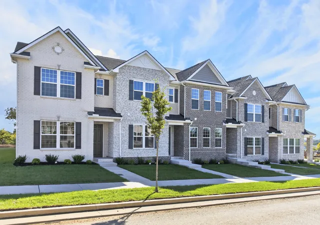 Photo 3 of Townhouse for sale at 321 Lynwood Sta Blvd, Mount Juliet, TN 37122 | MLS# 3623837 | Listing updated on 2026-10-30
