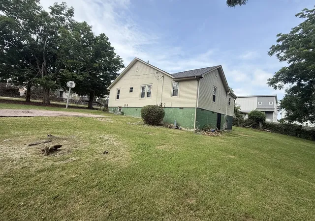 Photo 3 of Single family home for sale at 1609 Essex Ave, Nashville, TN 37216 | MLS# 3626722 | Listing updated on 2026-10-29