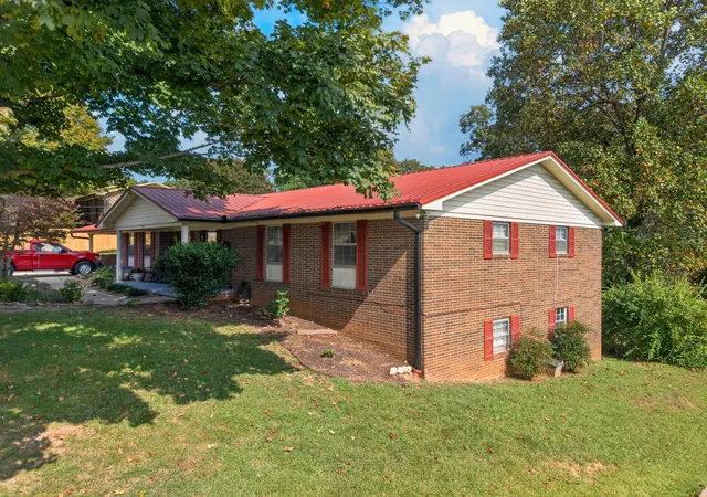 Photo 1 of Single family home for sale at 3523 Wedgewood Dr, Morristown, TN 37814 | MLS# 3623894 | Listing updated on 2026-10-26