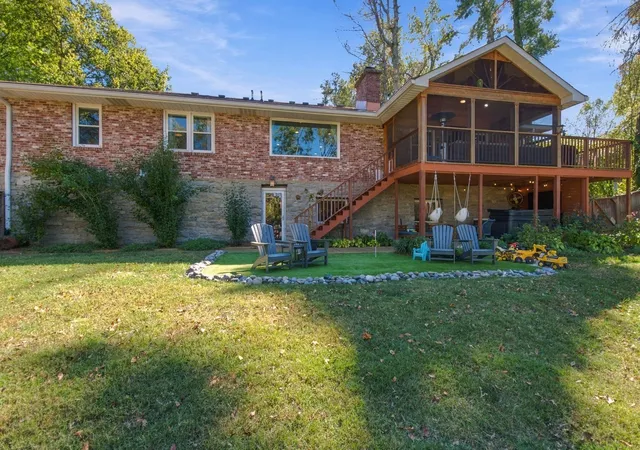 Photo 4 of Single family home for sale at 7828 Highway 100, Nashville, TN 37221 | MLS# 3624370 | Listing updated on 2026-10-23