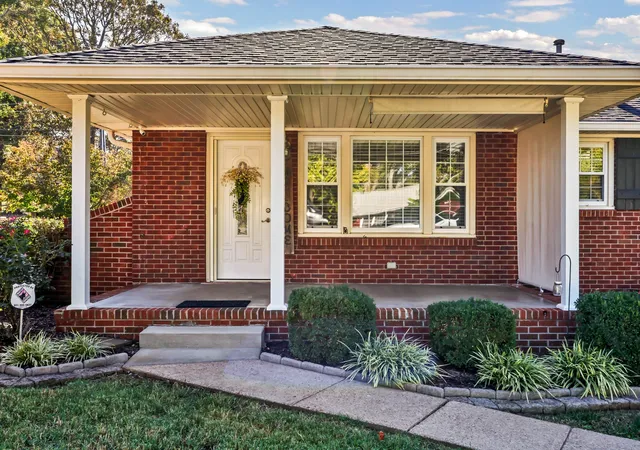 Photo 1 of Single family home for sale at 207 Paddock Rd, Clarksville, TN 37043 | MLS# 3626196 | Listing updated on 2026-10-26